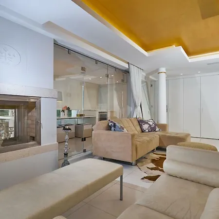 Fdg Royal Apartamento *